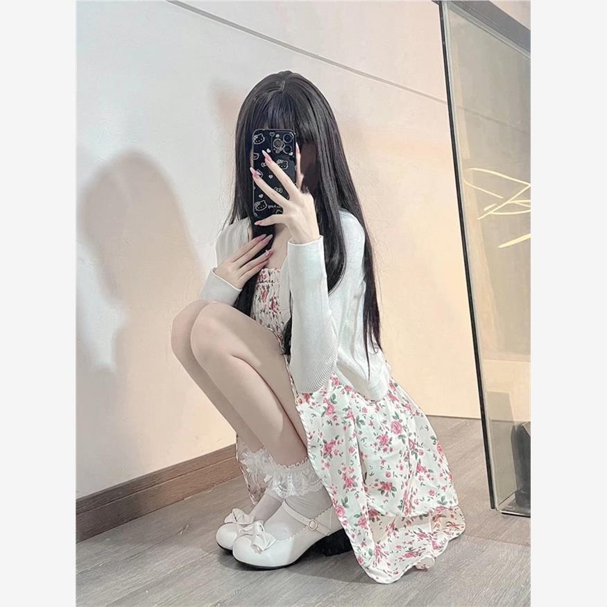 奶甜少女碎花吊带连衣裙
