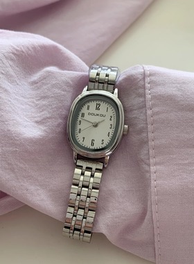 椭圆形小表盘手表女款韩系简约轻奢冷淡风高级感钢带小众石英女表