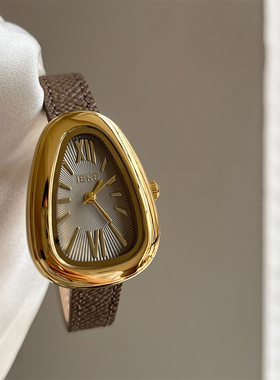 IEKE金灰色蛇头手表女款简约气质ins风小众轻奢复古精致皮带女表