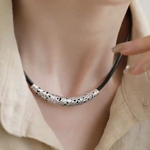 925银复古新中式弯管繁花吊坠项链皮绳女简约百搭小众设计高级感