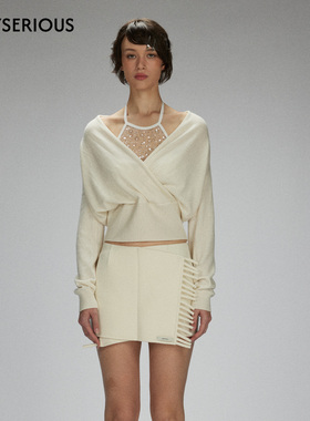 LACERTA2025秋冬新款奶白色蝙蝠袖亮片挂脖两件套羊毛针织毛衣女