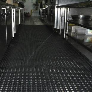 隔水隔油 防疲劳地胶 PVC橡胶防滑垫热销中 厨房黑胶地垫 新款