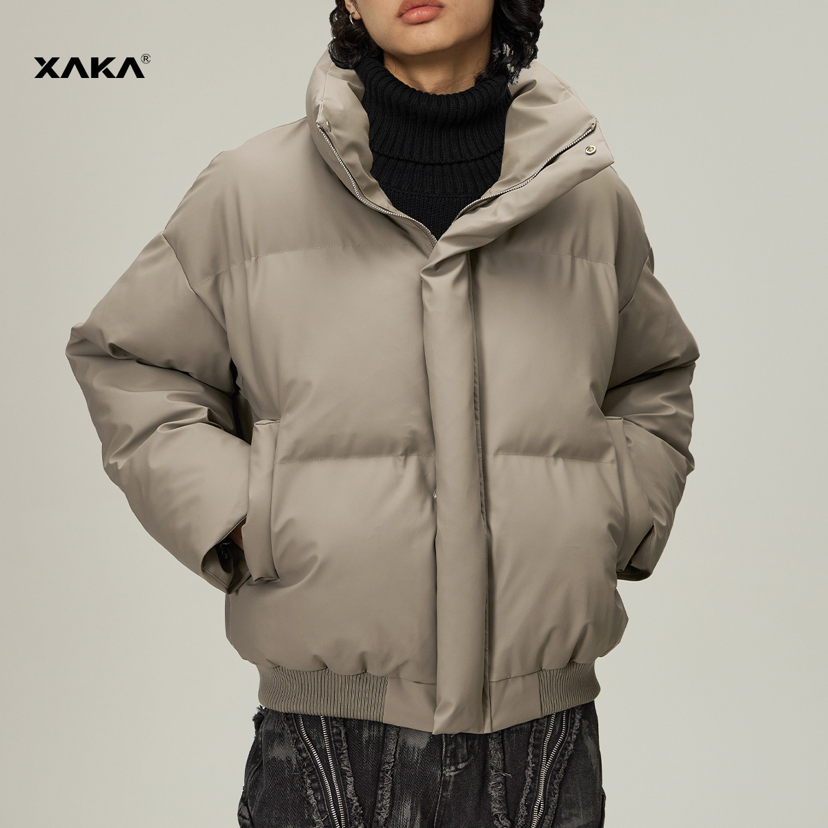 短宽版型立领纯色皮棉服xaka