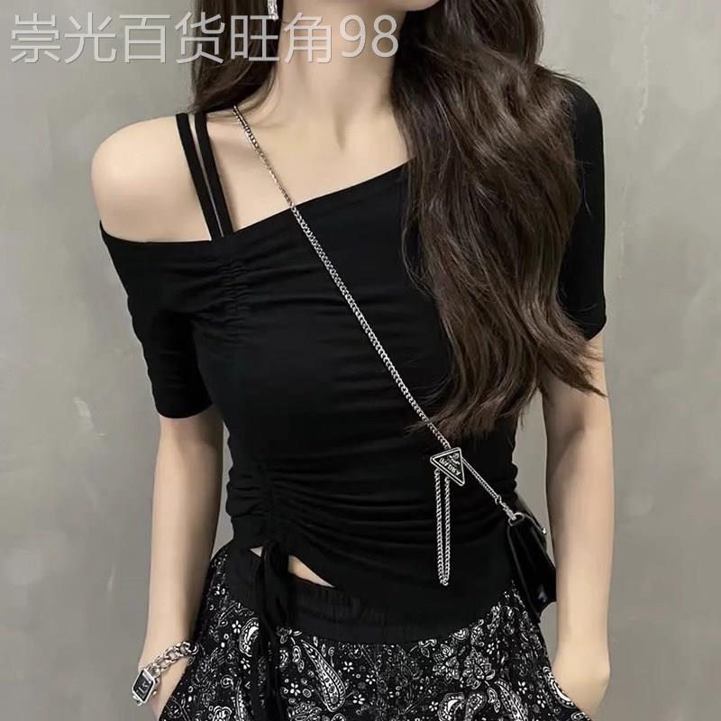 黑色斜肩短袖t恤女夏季薄款2026新款修身显瘦设计感露肩半袖上衣