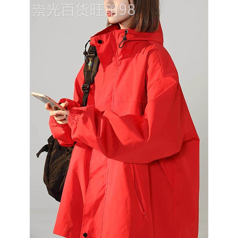 红色女式连帽夹克2025春季和秋季新款今年流行的工作夹克大尺寸胖