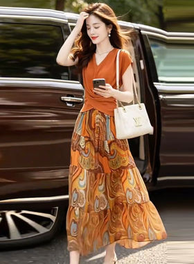 2026年气质连衣裙女夏V领短袖印花长裙阳光浸染艺术绘画橙色收腰