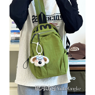 户外轻便运动胸包男小众潮流复古百搭中性斜挎包外出旅行小号背包