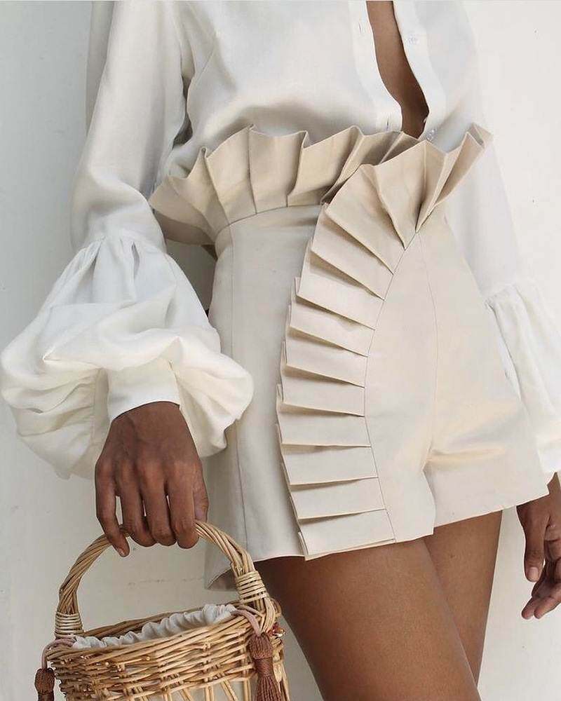 纯色百褶花边高腰短裤 Ruffle Hem Ruched High Waist Shorts