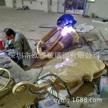 供应玻璃钢锻铜铸铜电镀美陈大型摆件商场卡通人物装饰室内外雕塑