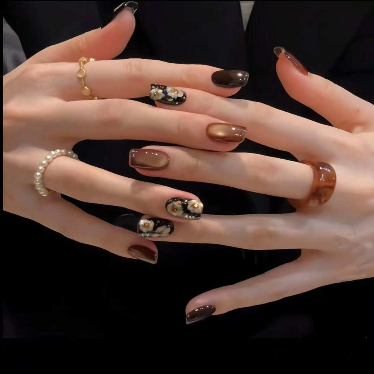 复古金花老钱风美拉德色系猫眼手工穿戴甲短款秋冬轻奢美甲贴片