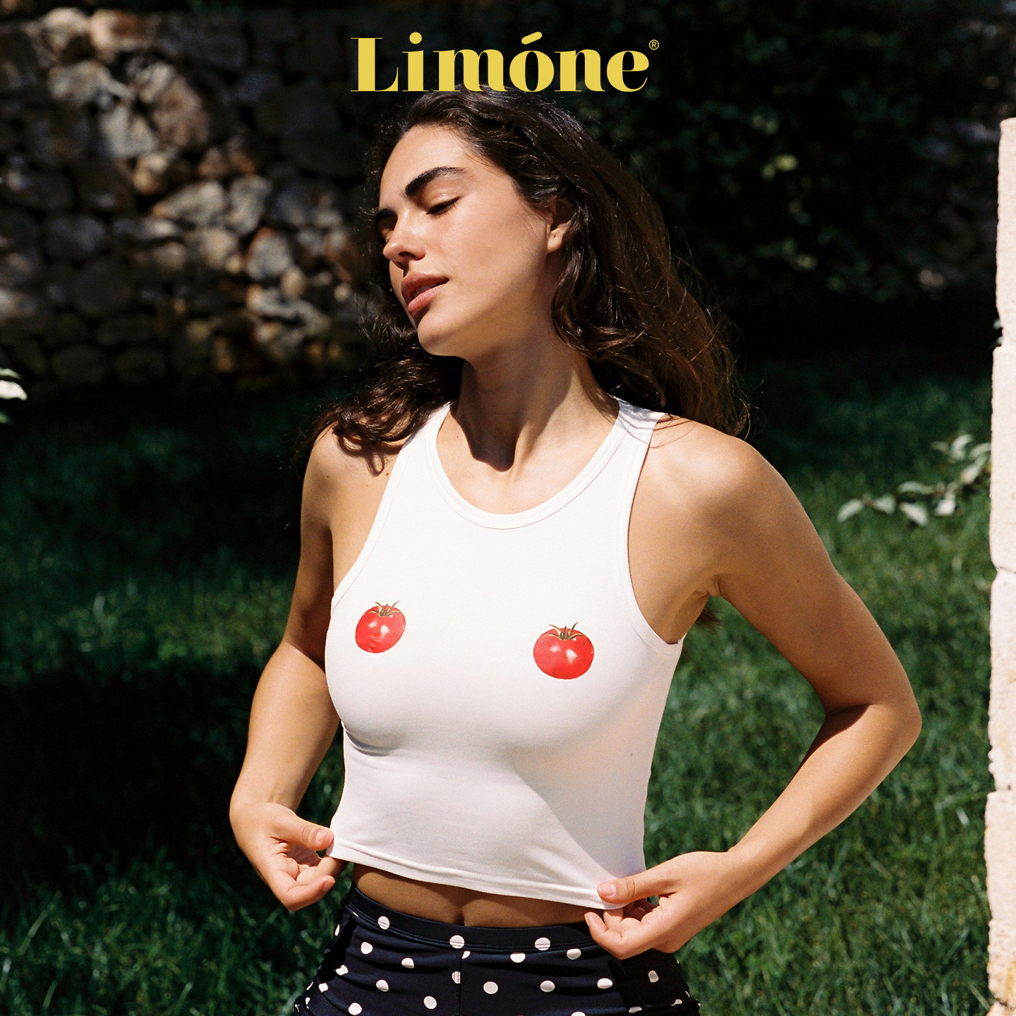 Limone原创番茄印花白色坦克背心图片