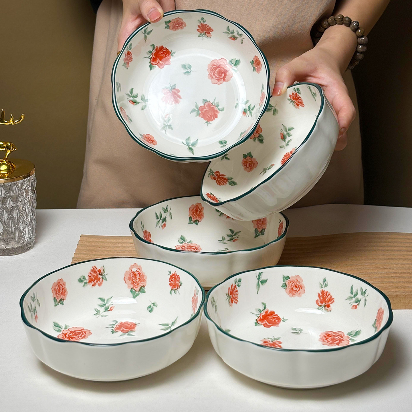 陶瓷6英寸草莓碗菜碗粥面碗家用沙拉碗ins风釉下彩网红小碗甜品碗