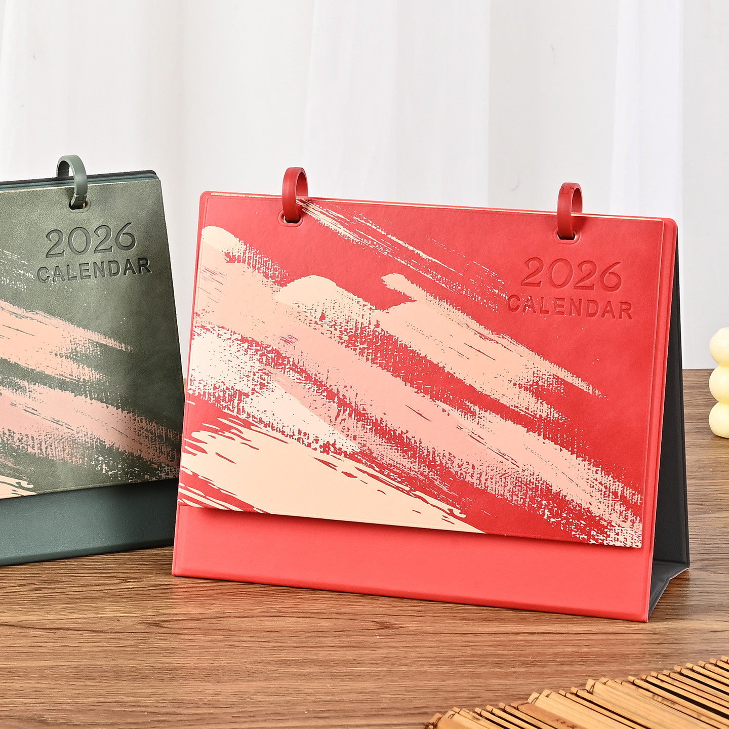 皮架墨宝台历2026年新款定制可印logo公司企业商务专版定做办公室桌面摆件日历本皮质红色周历月历日历批发