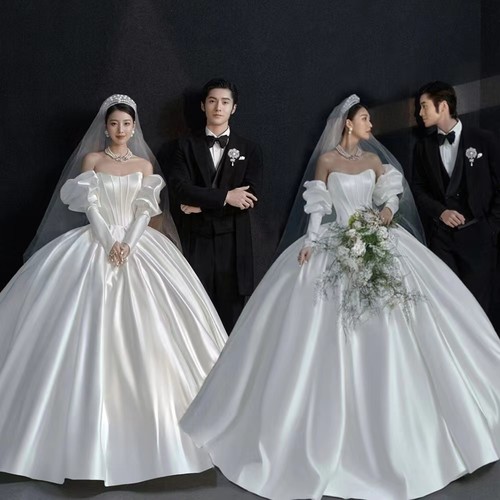 时尚亮缎抹胸花型礼服