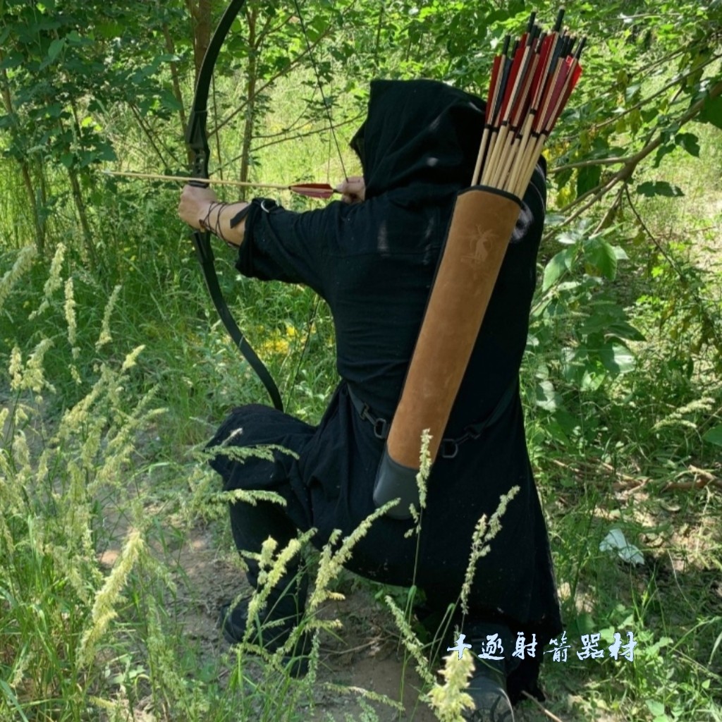 传统原野户外箭壶射箭背式箭囊复刻德国进口熊爪弓箭三点固定箭袋