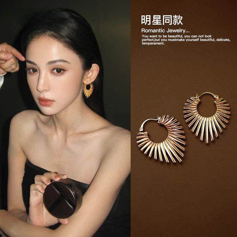 合金耳饰 简约线条桃心耳环独特夸张小众耳扣高级感轻奢耳饰女YL