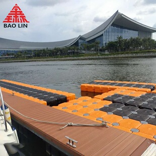 浮筒浮桥湿地浮漂景区水上栈道摩托艇游艇泊位船坞码头平台户外