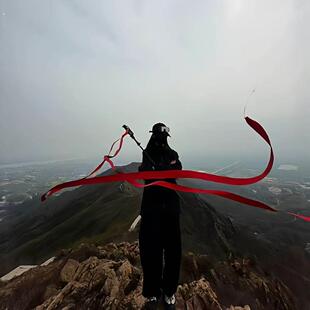 【一代人的红丝带】登山杖红飘带爬山徒步登顶打卡装饰品拍照道具