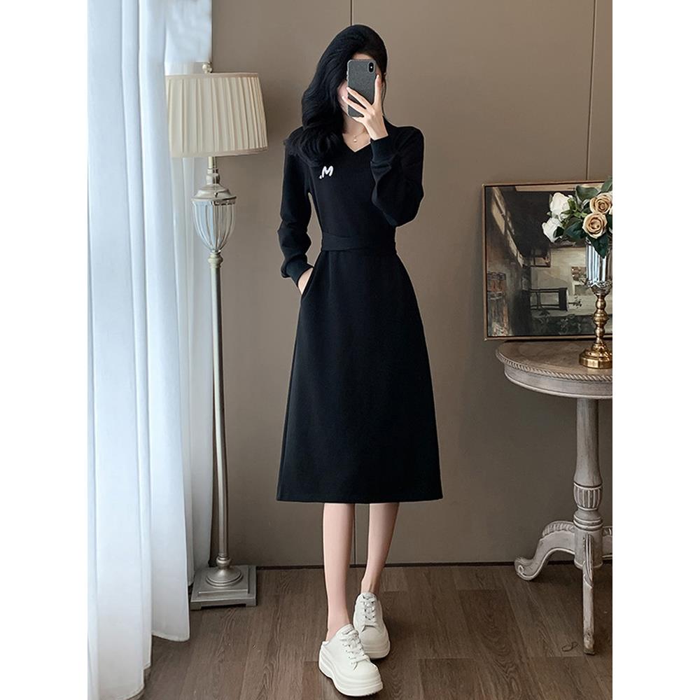 欧洲站长袖收腰A字连衣裙女2025春秋新款高级感轻奢显瘦小黑裙子