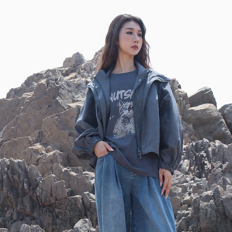 简表达25秋新款时尚气质短外套