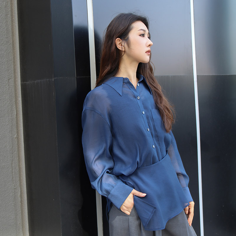 简表达25年秋季新款时尚衬衫