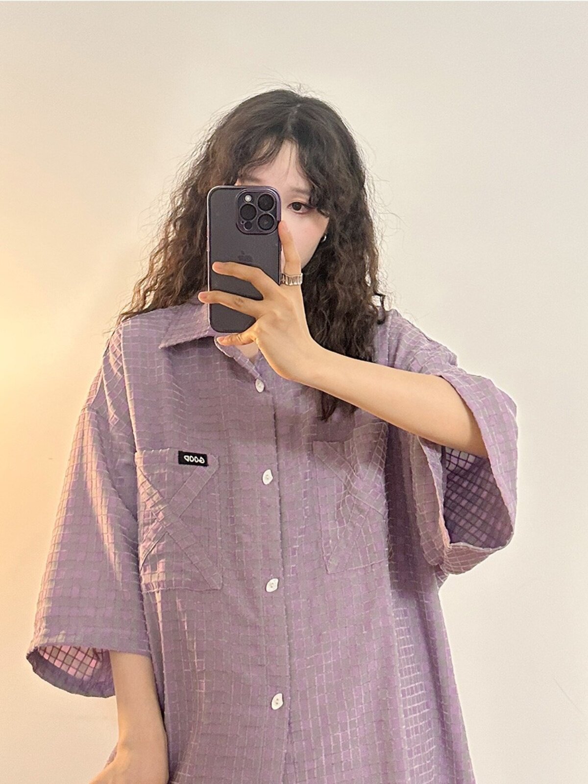 미국 복고풍 여름 느슨한 질감의 보라색 격자 무늬 반팔 셔츠 여성용 홍콩 스타일 자외선 차단 셔츠 탑 패션