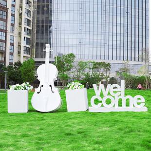 不锈钢大提琴钢琴白马拉花车雕塑售楼部婚纱摄影音符荷花道具摆件