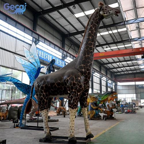 大型仿真动物长颈鹿动态模型户外景区公园动物园雕塑形态逼真