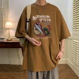 咖啡色