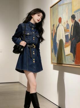 复古深蓝色牛仔连衣裙女2026春季收腰显瘦小个子长袖衬衫裙辣妹风