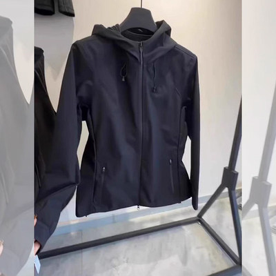 黑色连帽抽绳户外防风冲