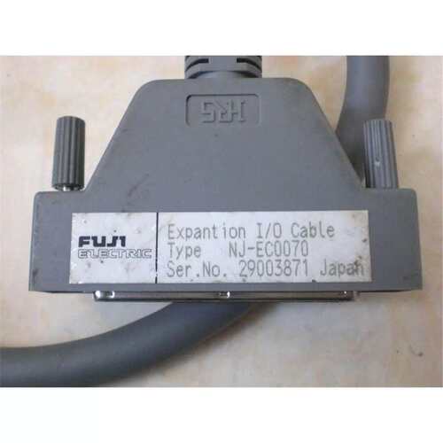 * NJ-EC0070 0.7米长 NP8REFSC-324W1 FUJIPLC连接线议价