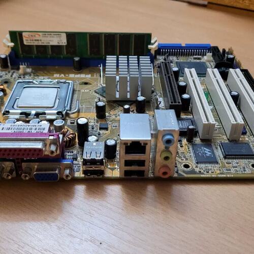 P5PE-VM主板 775针 DDR1 集显议价