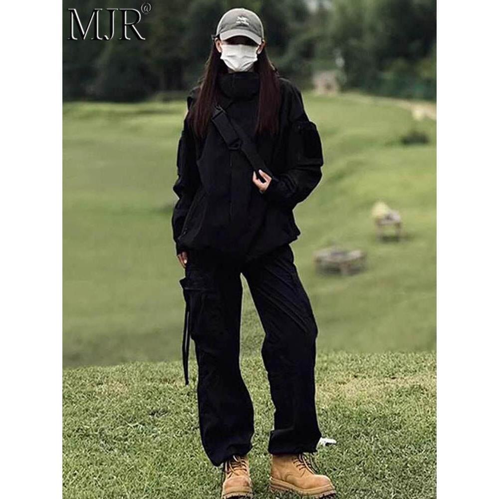 黑色三防冲锋衣套装男款秋季户外登山服工装裤情侣穿搭一整套时尚