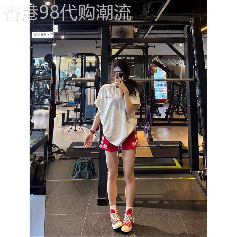 红色美式复古侧边条纹运动短裤女夏季欧货辣妹宽松阔腿休闲热裤子