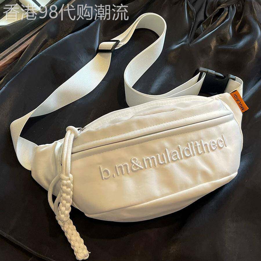香港休闲风字母刺绣斜挎包男女小众胸包腰包骑行运动单肩包白色