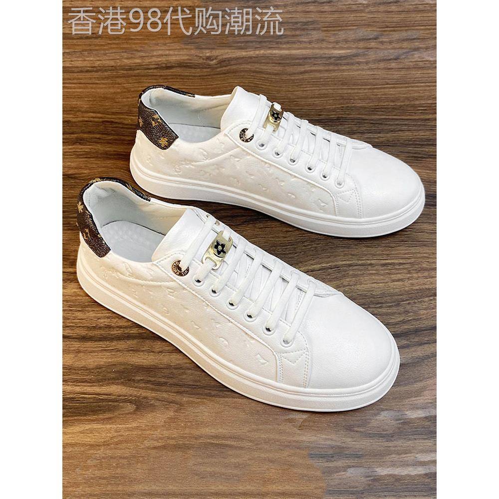 欧洲站真皮白色皮鞋2025新夏季时尚经典透气多功能休闲板鞋的男人