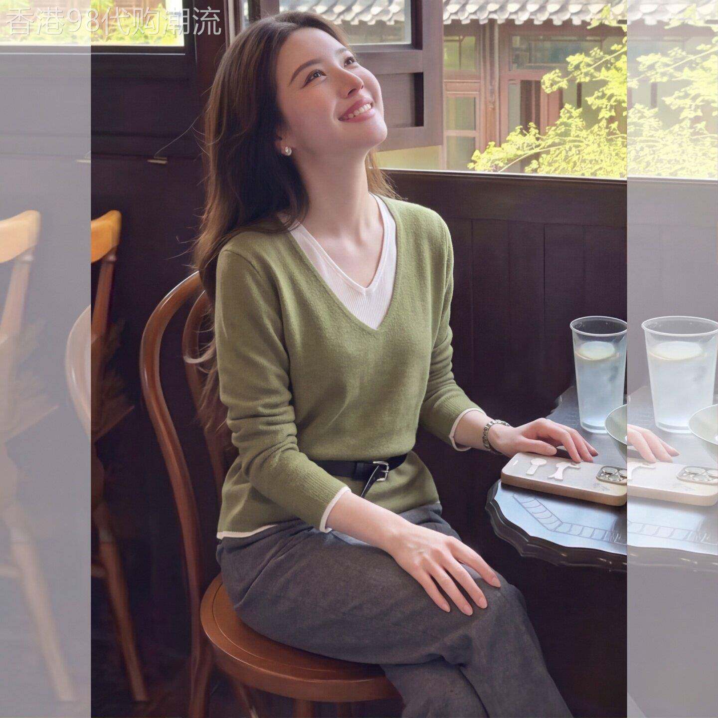 2026秋季绿色拼接设计感松弛感上衣法式慵懒风V领假两件针织衫女