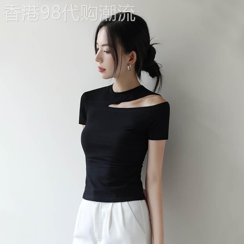 黑色露肩短袖t恤女夏季2026新款设计感小众修身显瘦短款正肩上衣
