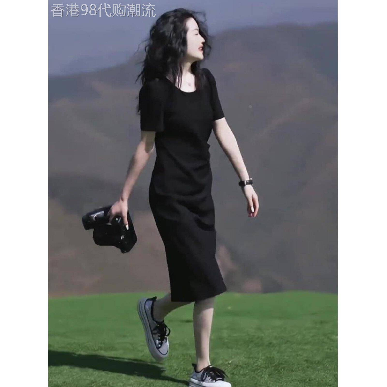黑色褶皱收腰短袖连衣裙女夏季欧货圆领修身直筒开叉中长款T恤裙