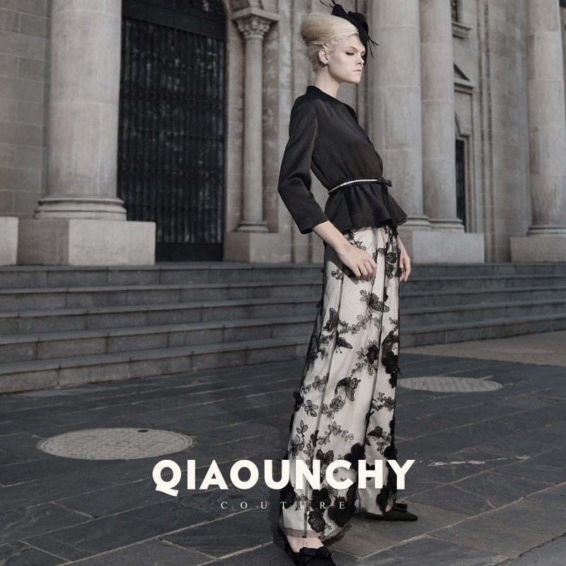 悬浮黑蝴蝶 QIAOUNCHY俏云曦｜好版型高级手工蕾丝双层高腰阔腿裤