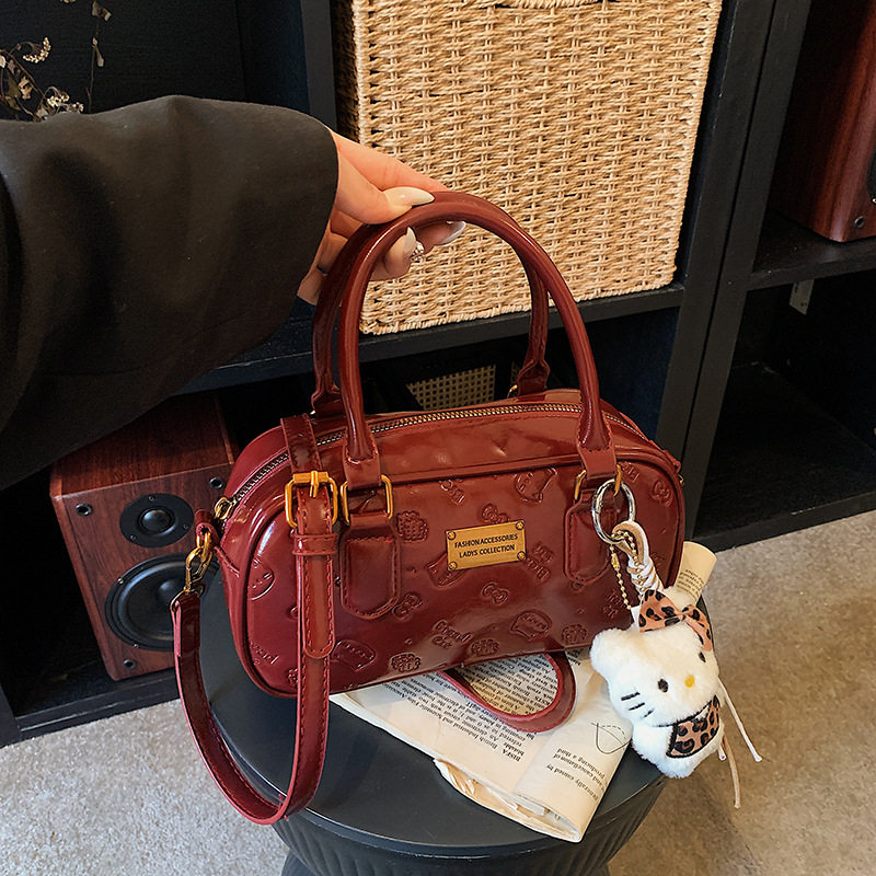 ins感轻奢小众保龄球手提包包女式2026新款潮复古百搭单肩斜挎包,箱包皮具/热销女包/男包,通用款女包,淘宝优惠券,粉丝福利购,淘宝优惠卷