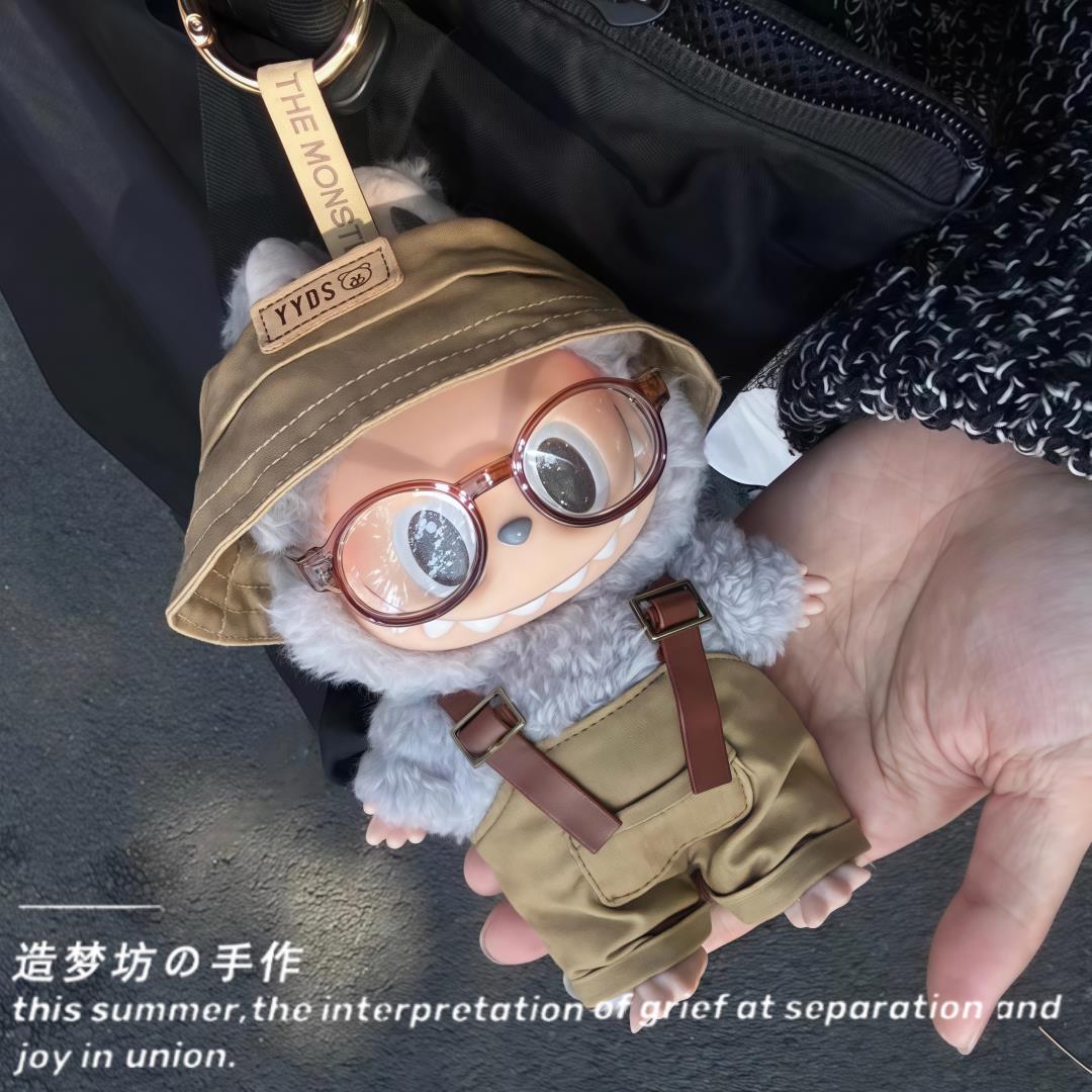 拉布布娃衣玩偶正品泡泡玛特一代马卡龙拉布布背带裤搪胶衣服labu