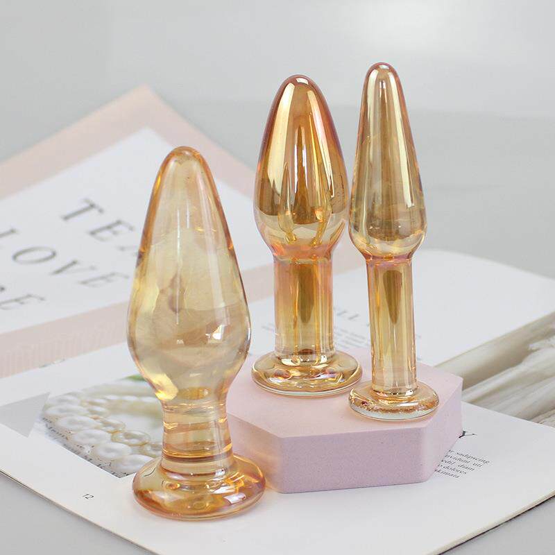 A glass-made anus used as a masturbation toy