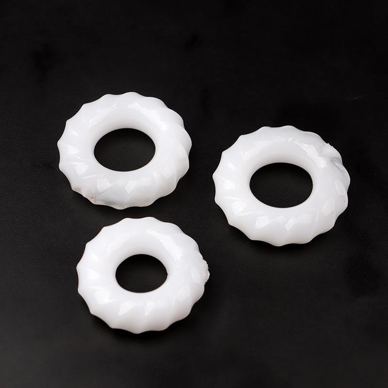 An elastic ring that can prolong sexual intercourse duration