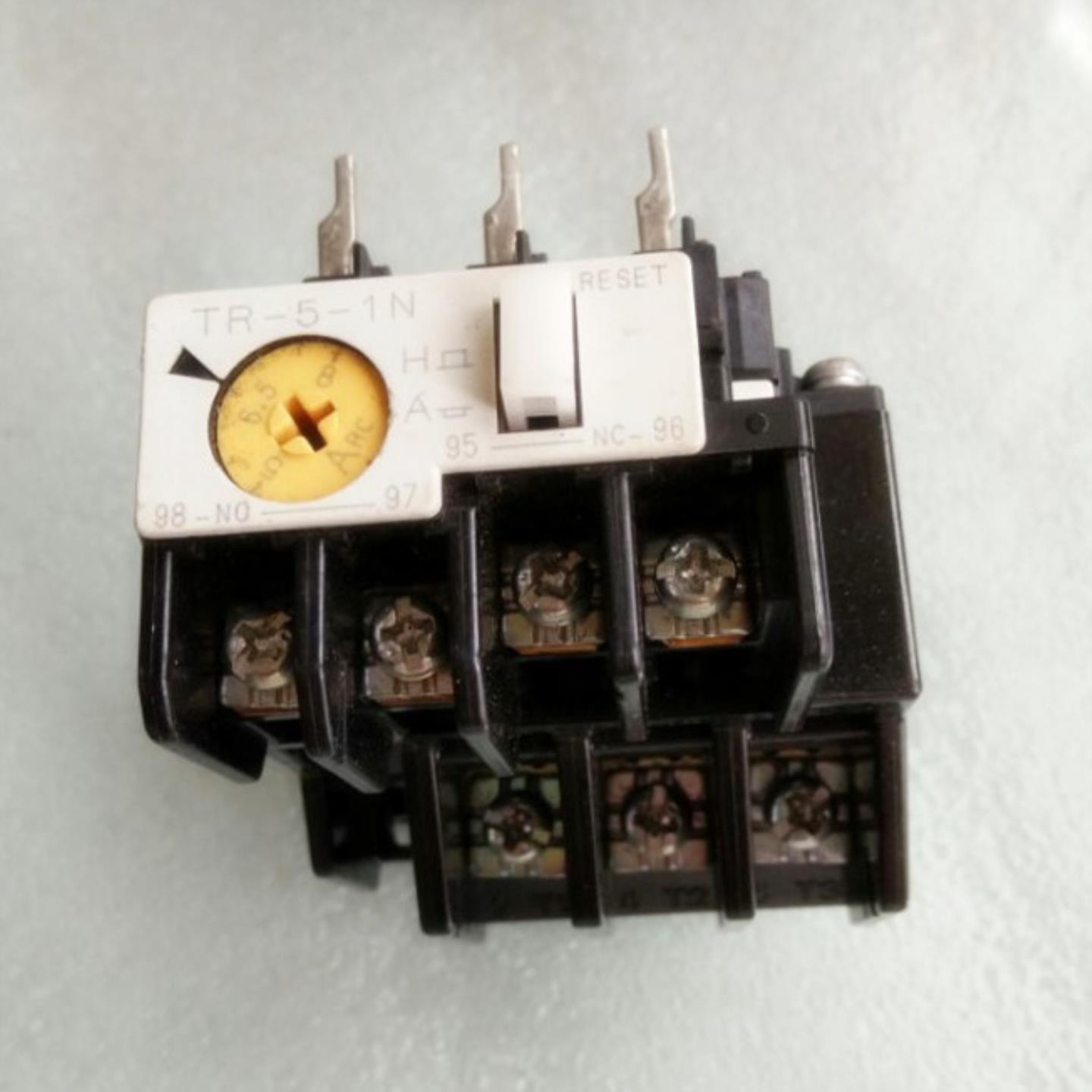 隆兴日本富士热继电器TR-5-1N TR-5-1N3 TR-ON TR-ON3*