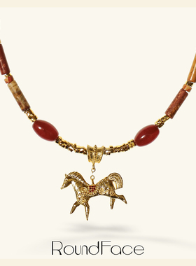 RoundFace炼⾦天⻢系列⾦⾊⽴体⽑⾐链新年红⾊主题