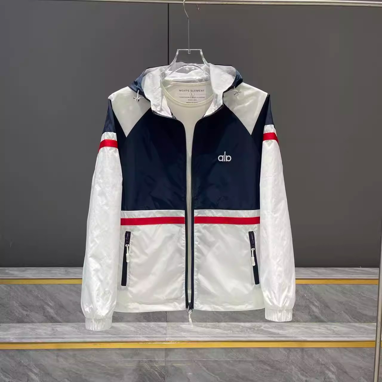 春秋季男士字母刺绣连帽工装夹克