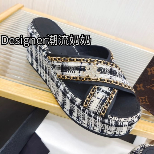 香港专柜同款厚底增高链条凉拖