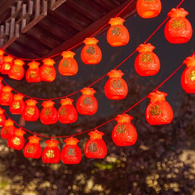太阳能户外灯新年春节布置氛围挂树彩灯串庭院阳台装饰福袋红灯笼